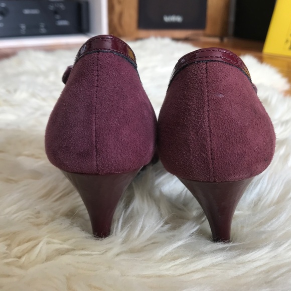 Plum heels with patent detailing - Picture 4 of 7